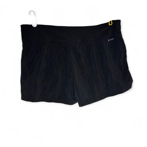 Nike Women’s Black Shorts Size M - Picture 3 of 7